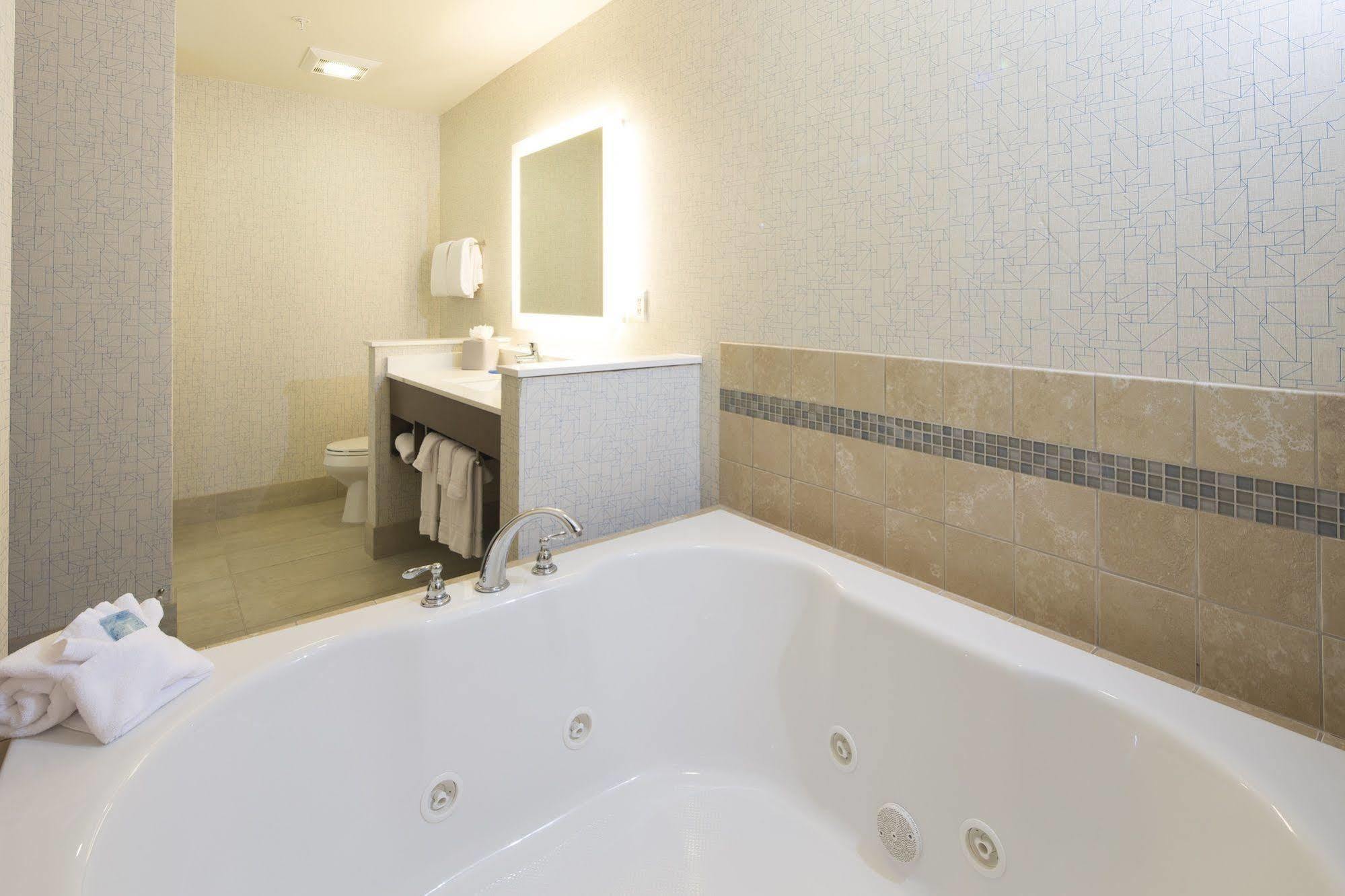 Holiday Inn Express & Suites - Portage By Ihg Zewnętrze zdjęcie
